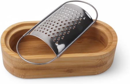 Bambu Sarımsak, Peynir Rendesi ve Saklama Kavanozu, Paslanmaz Çelik ve Bambu Malzemeden Üretilmiştir. Rendelenmiş Peynirin Dağılmadan Servis Edilmesine Yardımcı Olur. (15cm*4cm*7cm)