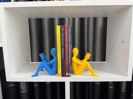 TODEKORA Sarı Lacivert Taraftar Kitap Tutucu 2'li Set Okuyan Figür Kitap Desteği-Taraftar Konsept