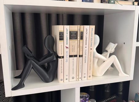 Kitap Okuyan Figürlü Büyük Boy Kitap Tutucu 2'li Set 17 cm
