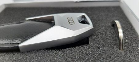 Audi Dört Halkalı Deri Anahtarlık 