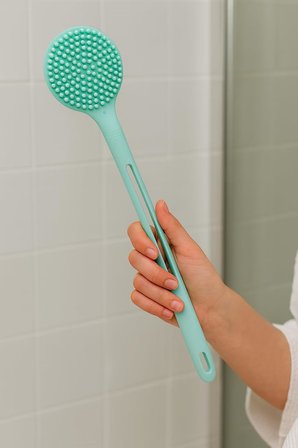 Çift Taraflı Silikon Duş Vücut Fırçası Uzun Saplı Banyo Yıkama Fırçası Sırt Masaj Peeling Fırçası Derin Temizlik ve Rahatlatıcı Masaj İçin Esnek Yumuşak Vücut Temizleme Aparatı