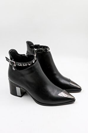 KristeBell İthal Aksesuar Detaylı Topuklu Klasik Bot 2551 - Siyah - 36