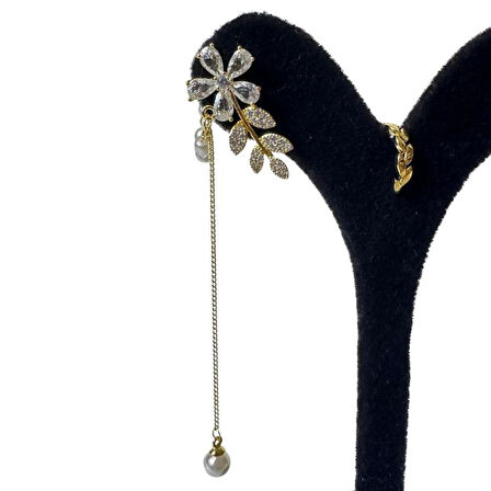 Uretti - Melik 9215 Taşlı Çiçek ve İnci Detaylı Şık Model Kıkırdak Küpe