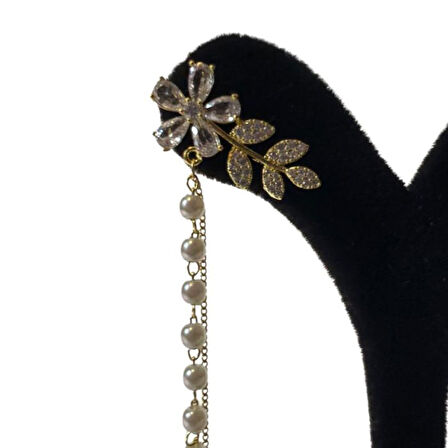 Uretti - Melik 9215 Taşlı Çiçek ve İnci Detaylı Şık Model Kıkırdak Küpe