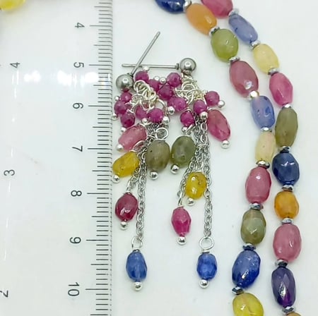 2832 Hindistan el kesimi Safir Yakut çelik aparatlı el yapımı küpe