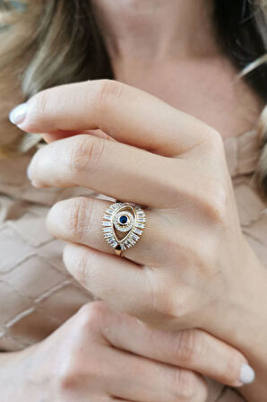 Baget Taşlı Altın Göz Yüzük