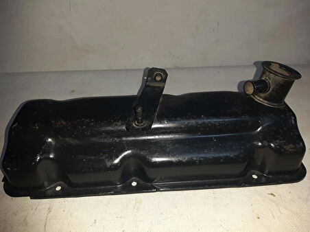 Murat 124 OPAR Külbütör Subap Kapağı Motor üst Kapağı ( kontrol etmedin spariş vermeyin üst bağlantı yeri farklı çeşitleri vardır.