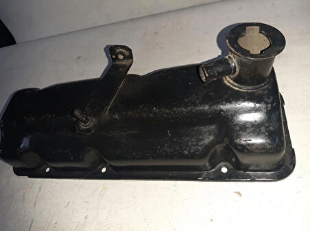 Murat 124 OPAR Külbütör Subap Kapağı Motor üst Kapağı ( kontrol etmedin spariş vermeyin üst bağlantı yeri farklı çeşitleri vardır.