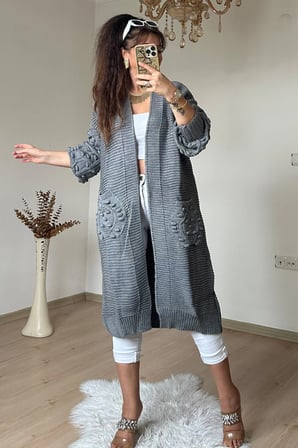 Kabartma Desenlı Uzun Triko Hırka Gri