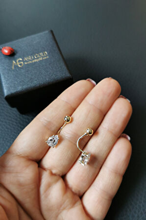 Damla Tektaş Altın Göbek Piercingi