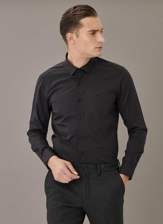 Altınyıldız Classics Slim Fit Klasik Gömlek Yaka Düz Siyah Erkek Gömlek 4A2000000001