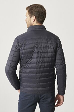 Erkek Lacivert Standart Fit Ultra Hafif Soğuk Geçirmez Casual Mont