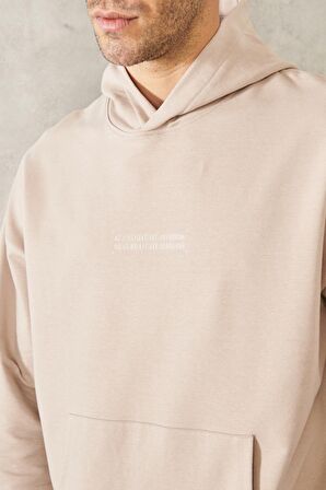 Erkek Bej Oversize Bol Kesim Kapüşonlu Yaka Baskılı Sweatshirt