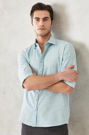 Erkek Yeşil Slim Fit Dar Kesim Gizli Düğmeli Yaka Keten Görünümlü %100 Pamuk Flamlı Gömlek