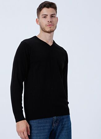 Altınyıldız Classics V Yaka Standart Siyah Erkek Kazak 4A4923100002