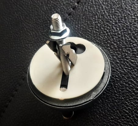 Çelk Ayna Amortisörlü Yavaş Kapanır Oval Klozet Kapağı Metal Montaj Vidalı-716