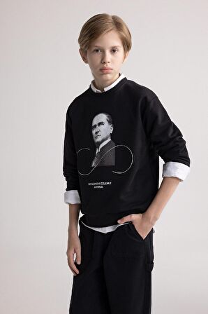 DeFacto Erkek Çocuk Bisiklet Yaka Atatürk Baskılı Sweatshirt D8201A824WNBK81