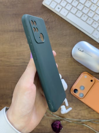 Redmi 10C / Poco C40 Uyumlu Kamera Korumalı Darbeye Dayanıklı Renk Atmayan Fab Silikon Kılıf