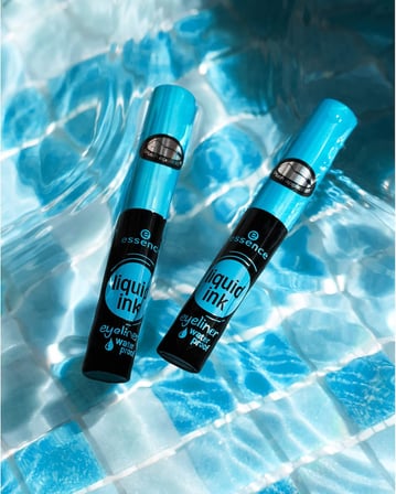 Essence Cosmetics Likit Eyeliner Suya Dayanıklı Siyah 01