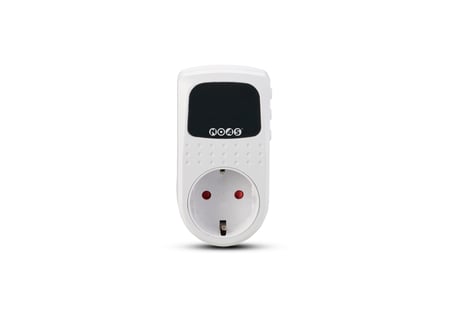 Noas Dijital Akım Korumalı Priz 4000W YL04-0443