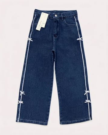 Kız Çocuk Yanı Beyaz Şeritli ve Fiyonk Detaylı Mavi Geniş Paça Rahat Denim Kot Pantolon