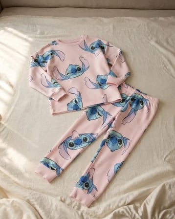 Kız Çocuk Pembe Stitch Baskılı Uzun Kollu Pijama Takımı – 2 Parça