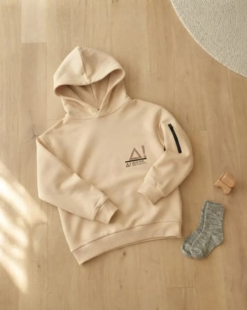 Erkek Çocuk Açık Bej Kapüşonlu Sweatshirt Fermuarlı Kol Detaylı