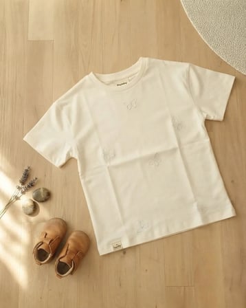 Kız Çocuk Ekru Renkli Nakış Detaylı Suprem T-Shirt