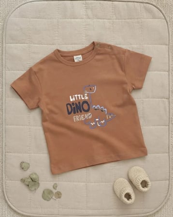Erkek Bebek Taba Renkli Dinozor Baskılı Kısa Kollu Süprem Tişört