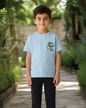 Erkek Çocuk Açık Mavi Kısa Kollu Suprem Tişört Baskılı Tasarım