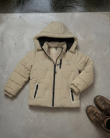 Bej Erkek Çocuk Kapüşonlu Kışlık Kaban Modeli