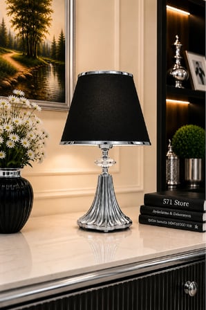 X21 SERİSİ masa abajuru burgulu metal ayak kumaş başlık geçe lambası yatak odası ve salon içi