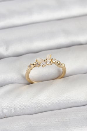 Model Gold Renk Pirinç Kadın Yüzük TJ-BYK3921