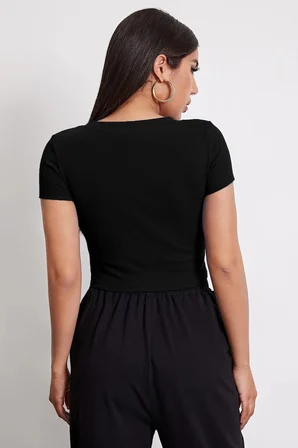 Modi Green Kadın Siyah Yuvarlak Yaka Yarım Kol Crop Top Bluz