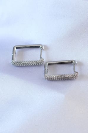 Gümüş Renk Kare Model Zirkon Taşlı Pirinç Kadın Küpe TJ-BKP7527