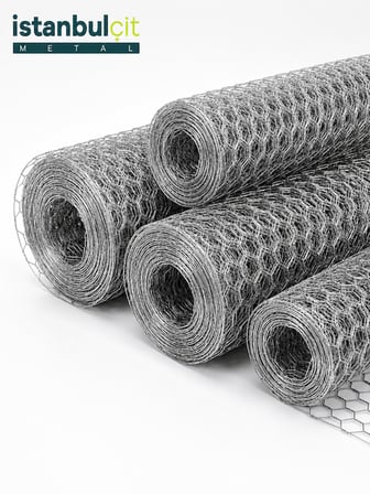 İstanbul Çit Metal Galvaniz Altıgen Örgülü Kümes Teli 3 İnç - 75 mm 1,40 mm Tel 2,30 mm Gergi Teli 80 cm x 20 m