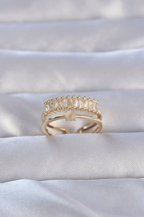 Pirinç Gold Renk Zirkon Taşlı Baget Su Yolu Model Ayarlanabilir Yüzük TJ-BYK3229