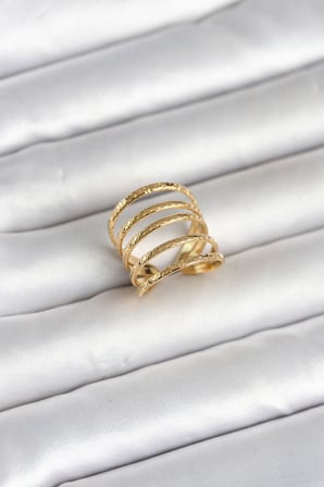 316L Çelik Gold Renk Sıralı Model Kadın Yüzük TJ-BYK4183