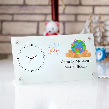 Gümrük Müşavirine Özel Cam Masa Saati – İsim Yazılı Kurumsal Masaüstü Ofis Saati