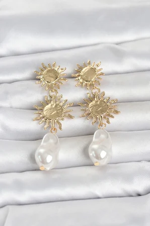 Gold Renk Pirinç Güneş Model Detaylı Kadın Küpe TJ-BKP11797
