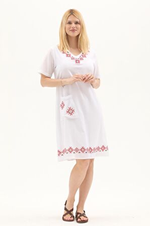 Şile Bezi Beyaz Kısa Kol Kruvaze Yaka Nakışlı Yazlık Midi Elbise