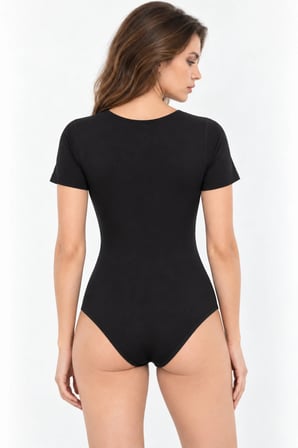 Loule Kadın Kısa Kollu Pamuklu Bisiklet Yaka Alttan Kancalı Body Esnek Basic