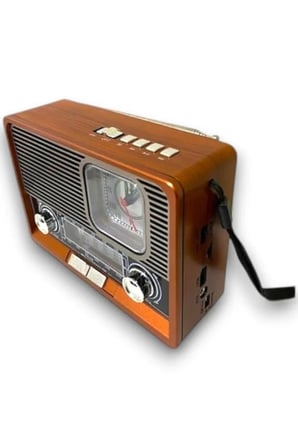 NOSTALJİK RADYO 1647