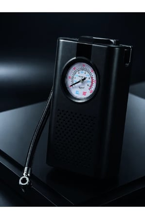 Araç Lastik Şişirme Pompası Taşınabilir Analog Basınç Göstergeli Hava Kompresörü