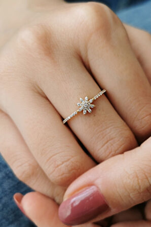 Altın Mini Çiçek Detay Yüzük