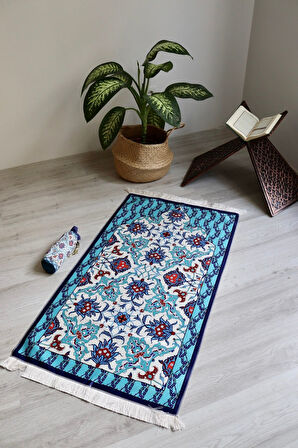 Pratik Ve Taşınabilir Ipek Dokulu Keseli Seccade Çiçek Desenli S10011