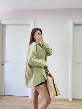 Modi Green Oversize Pens Detaylı Cepli Yırtmaçlı Rahat Kalıp Poplin Gömlek - Yeşil