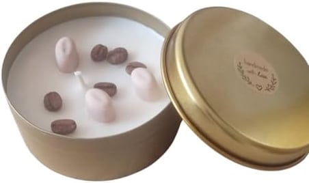 Faveury Kahve Kokulu Soya Mum – Çekirdek Detaylı Metal Kutuda – Çiftlerin Sıcak Anları İçin – El Yapımı, Doğal, 30 Saat Yanış