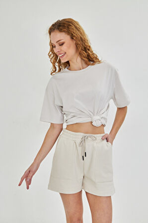 Pamuklu Relax Konforlu Oversize Kadın Tişört ve Şort Takımı 