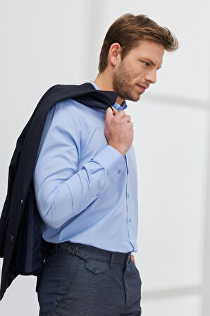 Erkek Mavi Slim Fit Dar Kesim Düğmeli Yaka Desenli Gömlek